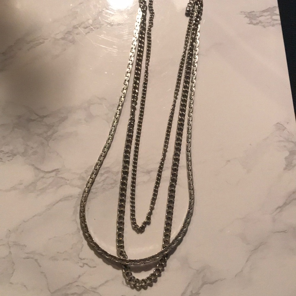 Triple chain necklace